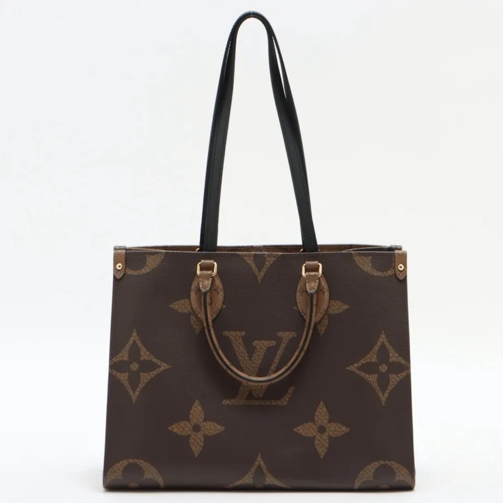 Louis Vuitton Monogram Giant Reverse On The Go MM - Tan & Brown M45321